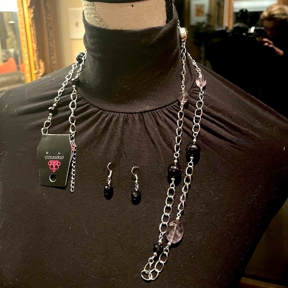 NWT Classic necklace & earring set